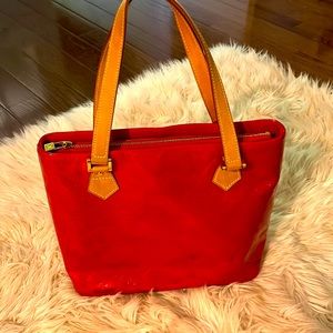 Louis Vuitton Houston handbag Monogram Red Vernis patent leather tote & wallet